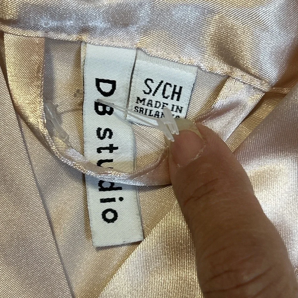 David's Bridal Flower Girl Robe Small Blush Gold Satin Short‎ Sleeve Feminine - Picture 2 of 9